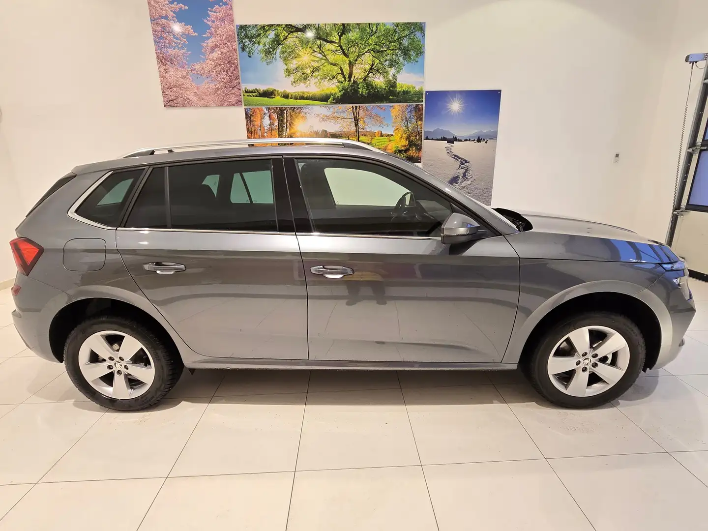 Skoda Kamiq Selection TSI DSG Grau - 2