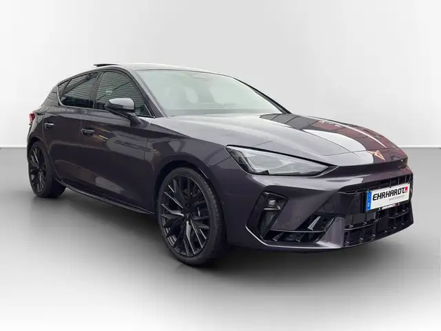 Cupra Leon view 3
