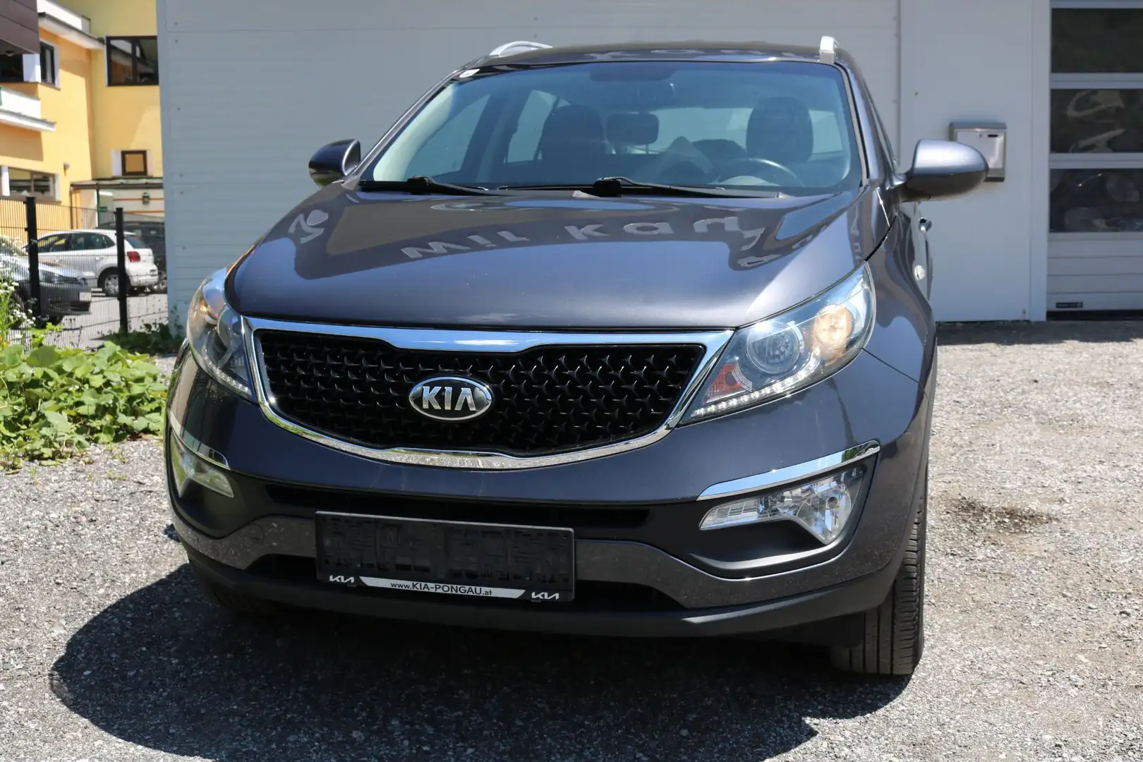 Kia Sportage Titan 1,7 CRDi 2WD Grau - 1