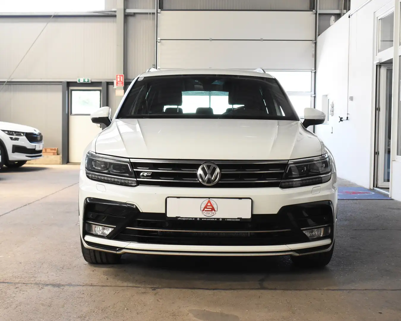 Volkswagen Tiguan *2,0 TDI*Highline* 4Motion*R-line Blanc - 2