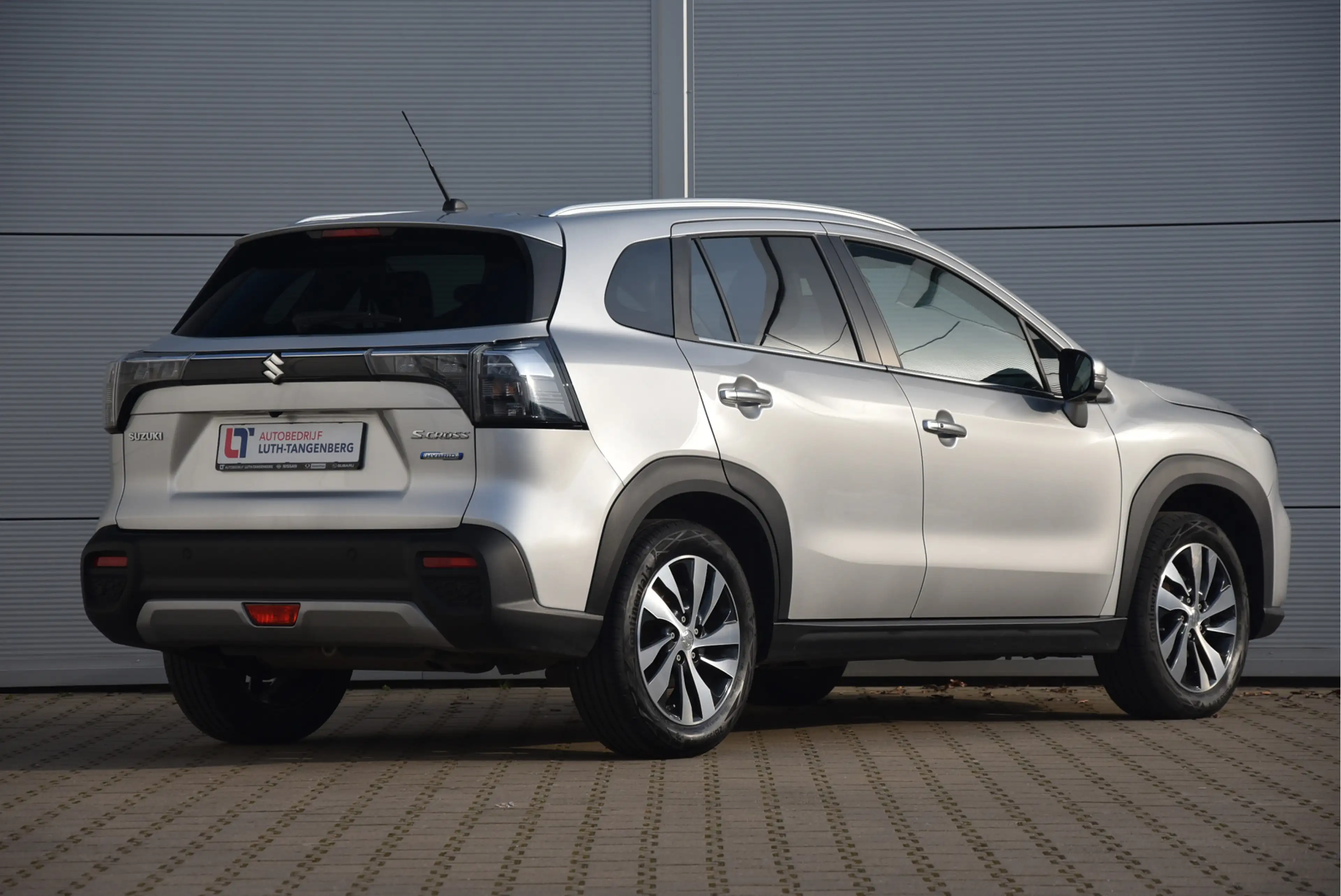 Suzuki S-Cross 1.4 Boosterjet Style Smart Hybrid — photo 2