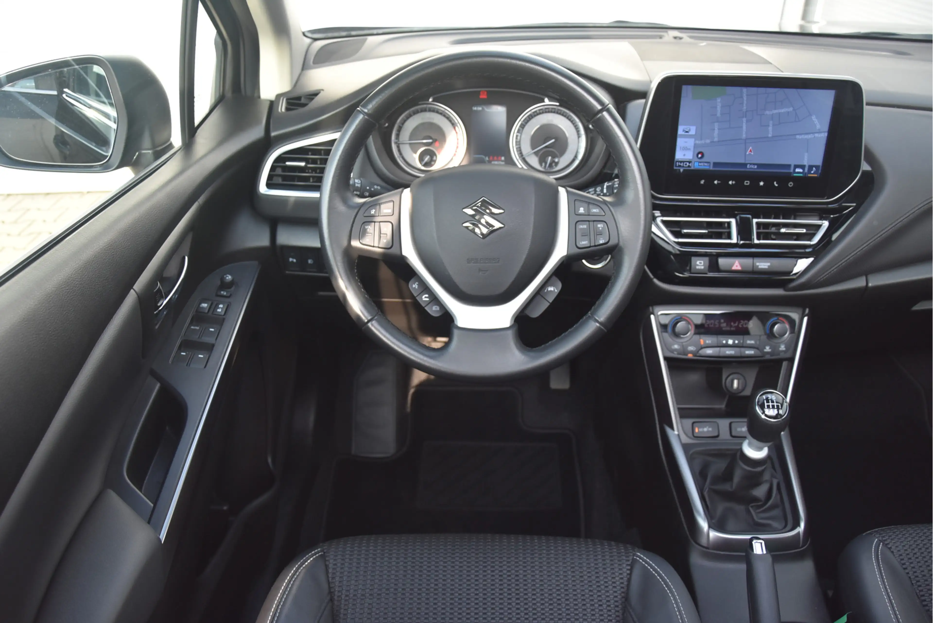 Suzuki S-Cross 1.4 Boosterjet Style Smart Hybrid — photo 11