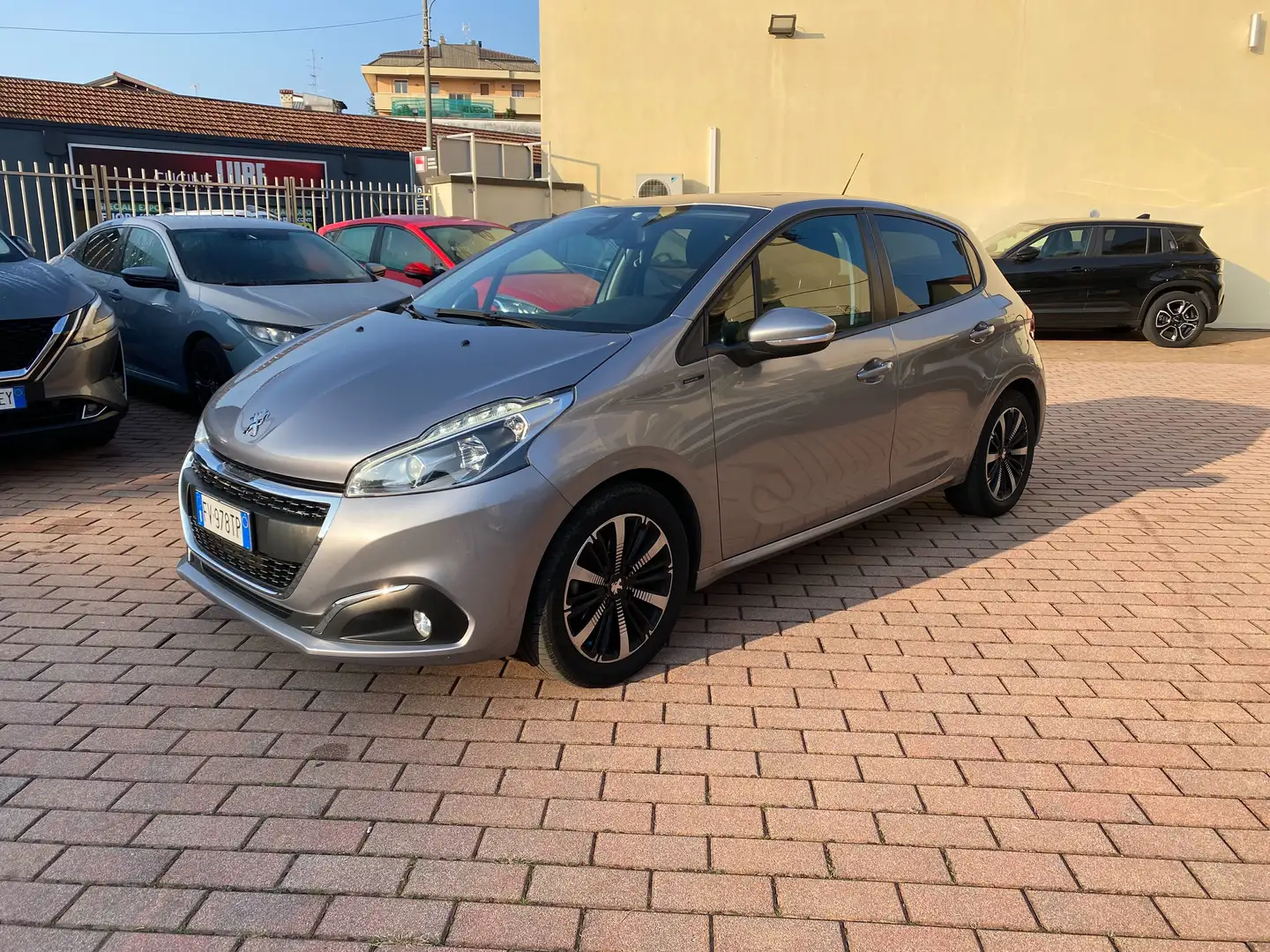 Peugeot 208 208 I 2015 5p 1.2 puretech Signature s Argento - 2