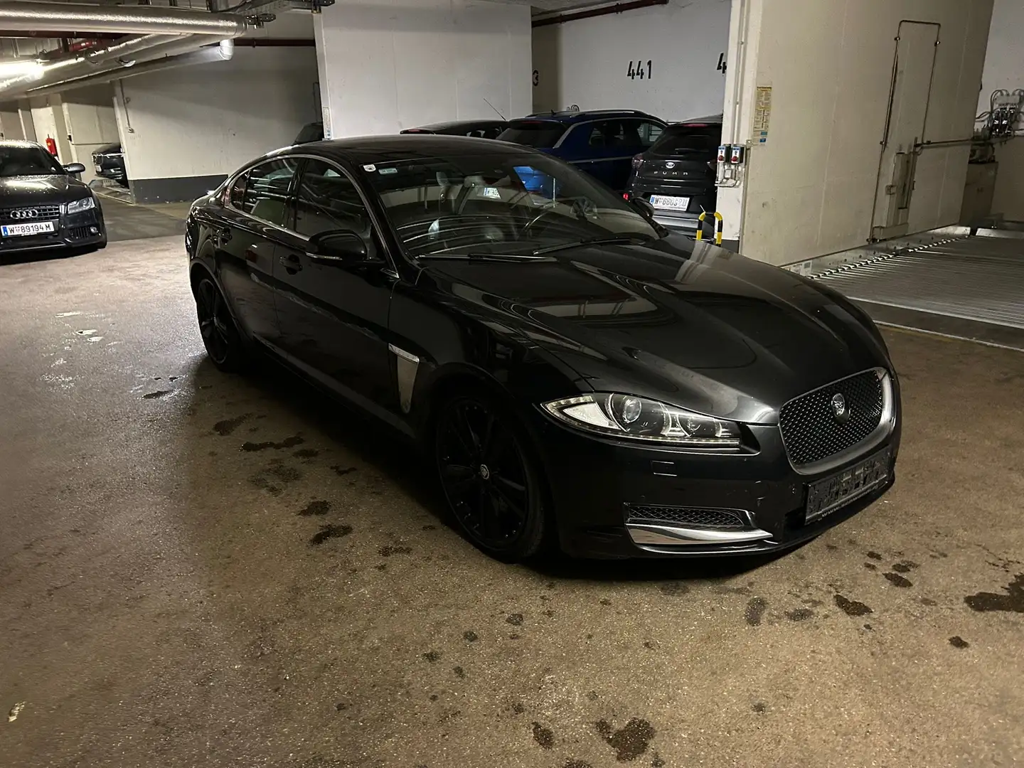 Jaguar XF 3.0 V6 Diesel S Luxury Schwarz - 1
