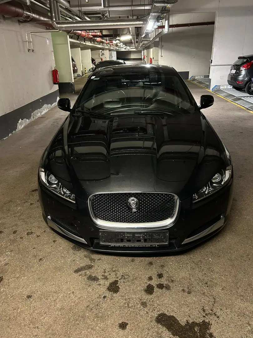 Jaguar XF 3.0 V6 Diesel S Luxury Schwarz - 2