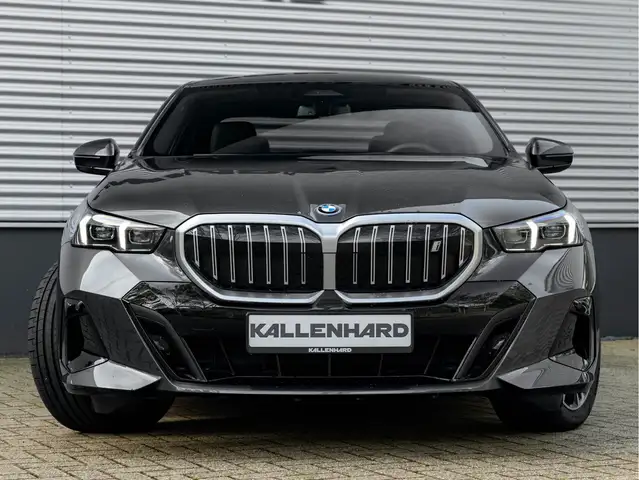 BMW I5 view 4