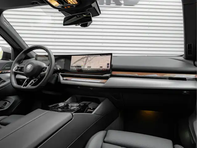 BMW I5 view 3
