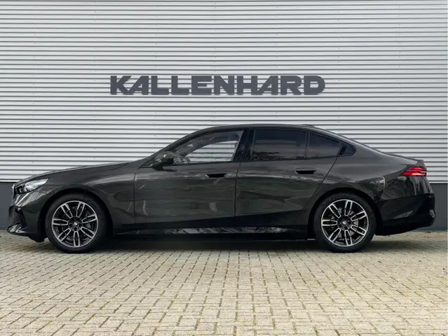 BMW I5 view 6