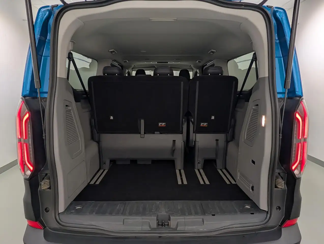 Ford Tourneo 2.0 L2 Active AHK+3 Zonen Klima, миниатюра 8