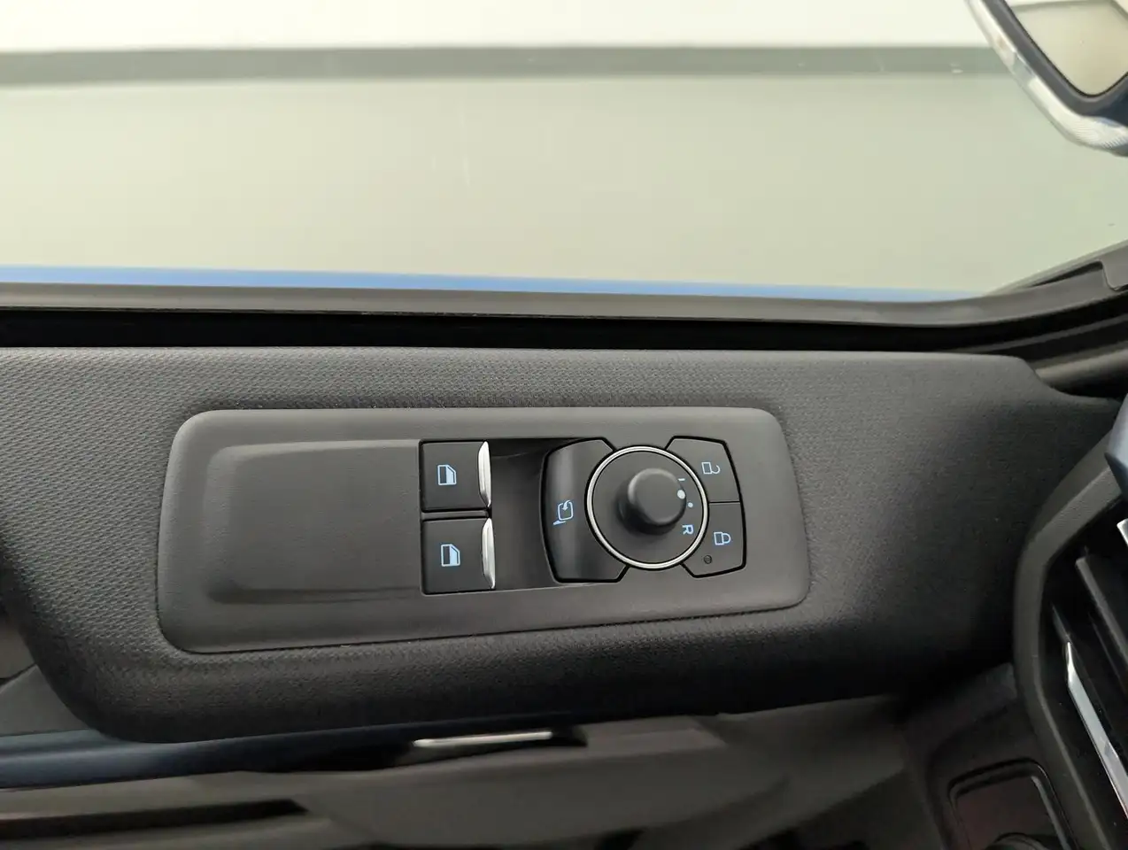 Ford Tourneo 2.0 L2 Active AHK+3 Zonen Klima, миниатюра 27