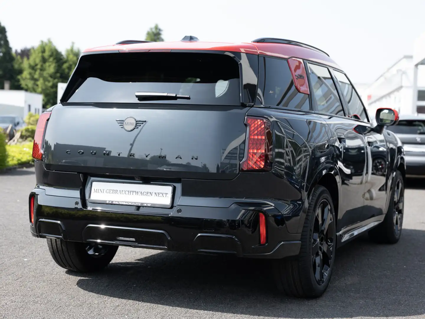 MINI John Cooper Works Countryman Grau - 2
