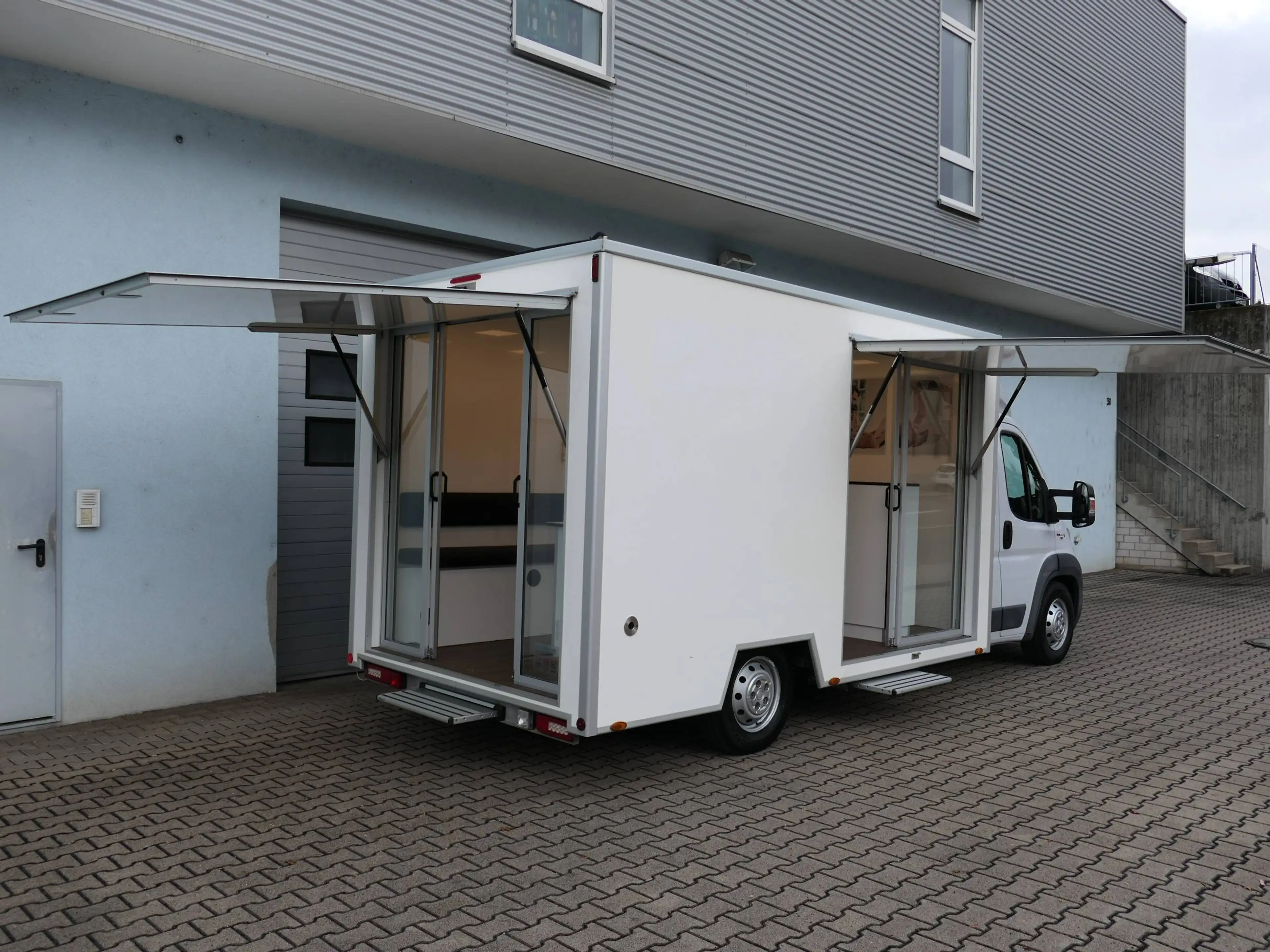 Fiat Ducato Ducato Promotion - Messe - Verkaufsbüro - Ausstellung - Schulung - Vorführung — photo 6