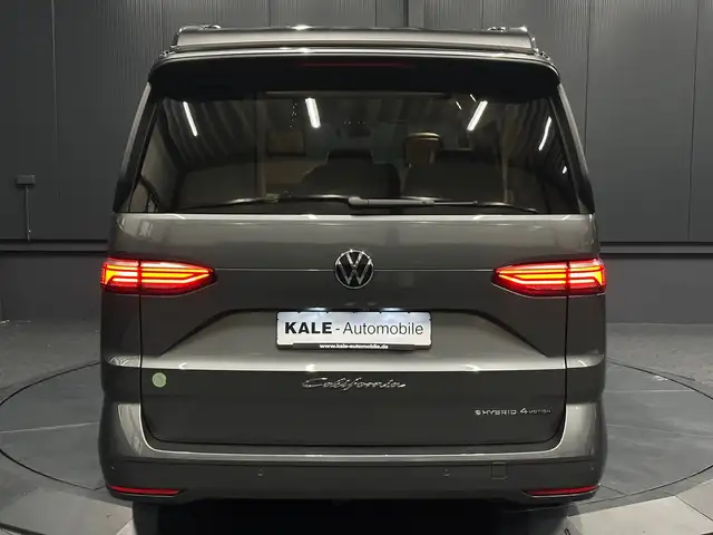 Volkswagen T7 California view 21
