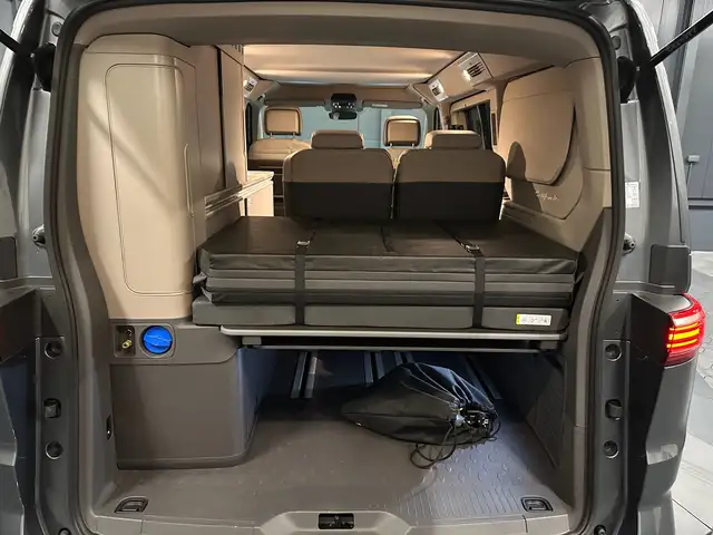 Volkswagen T7 California view 12