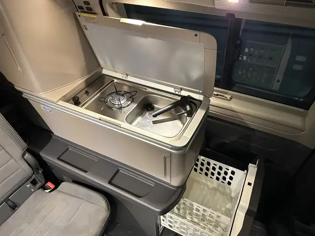 Volkswagen T7 California view 4