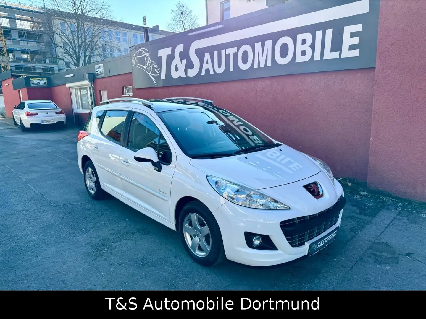 Peugeot 207 SW 1.4 VTi Forever ( Tüv & Service Neu ) Weiß - 1