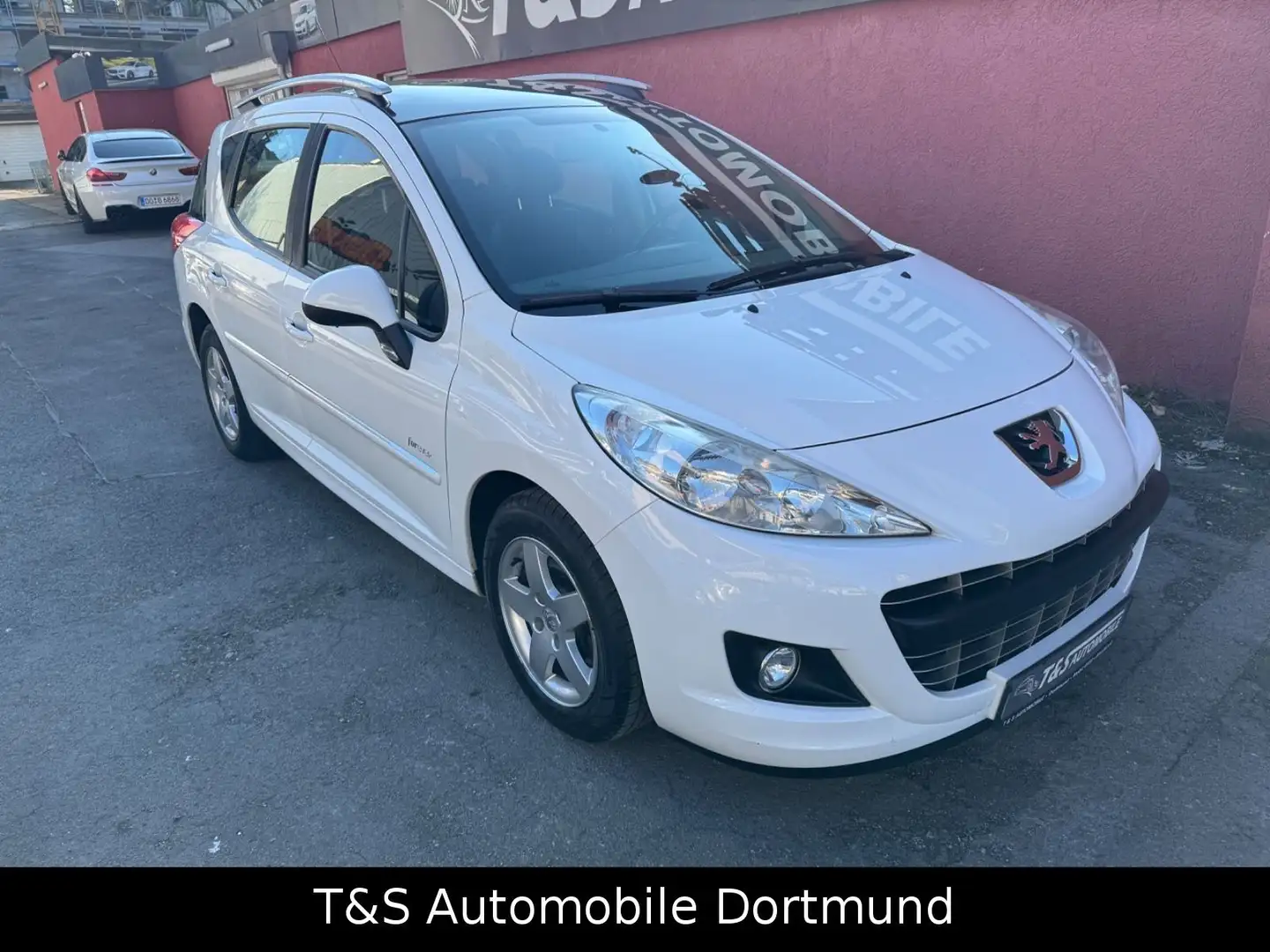 Peugeot 207 SW 1.4 VTi Forever ( Tüv & Service Neu ) Weiß - 2