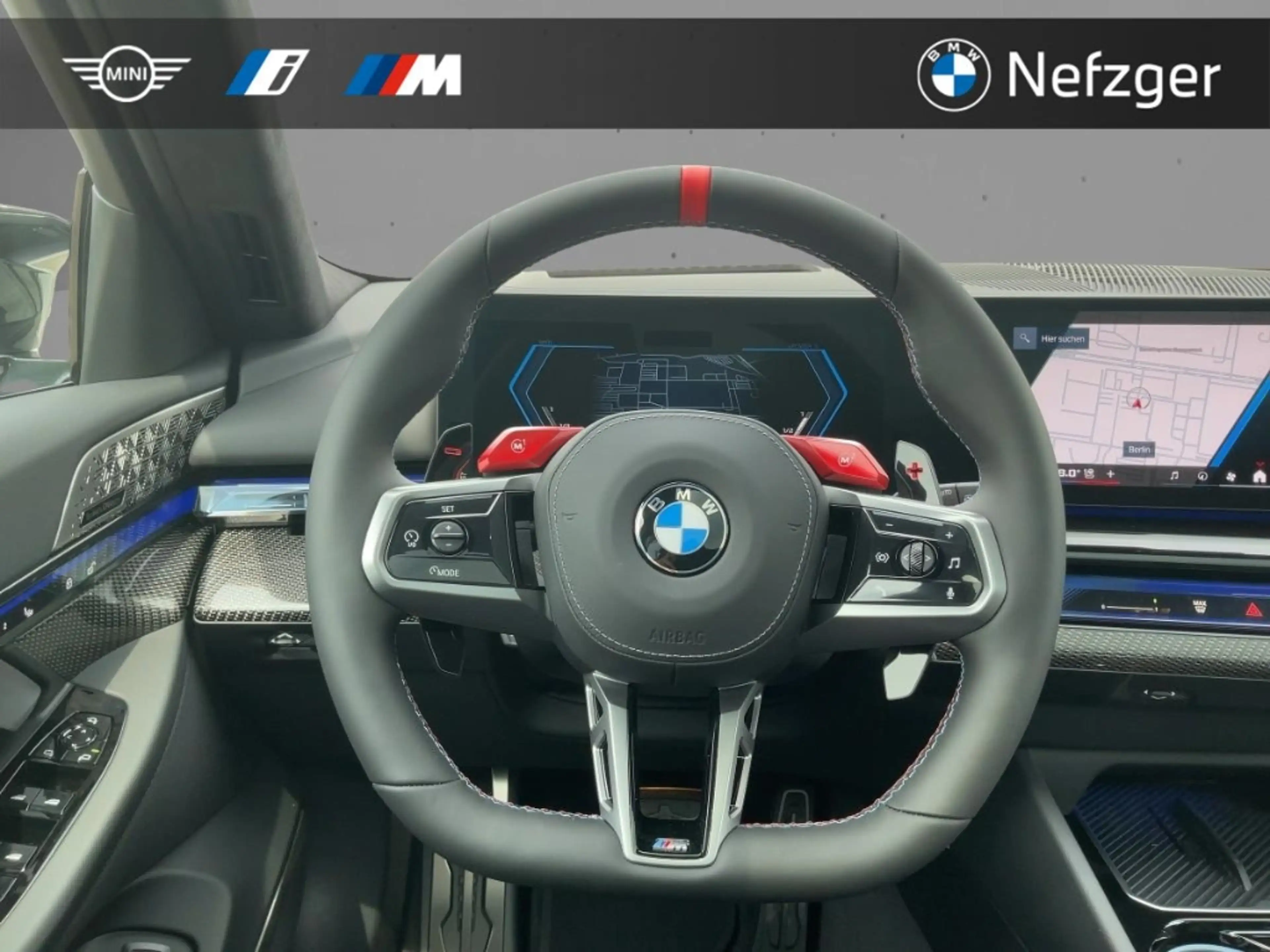 BMW M5 Touring Leder el. AHK Pano B&W HUD Memory Sitz — photo 10