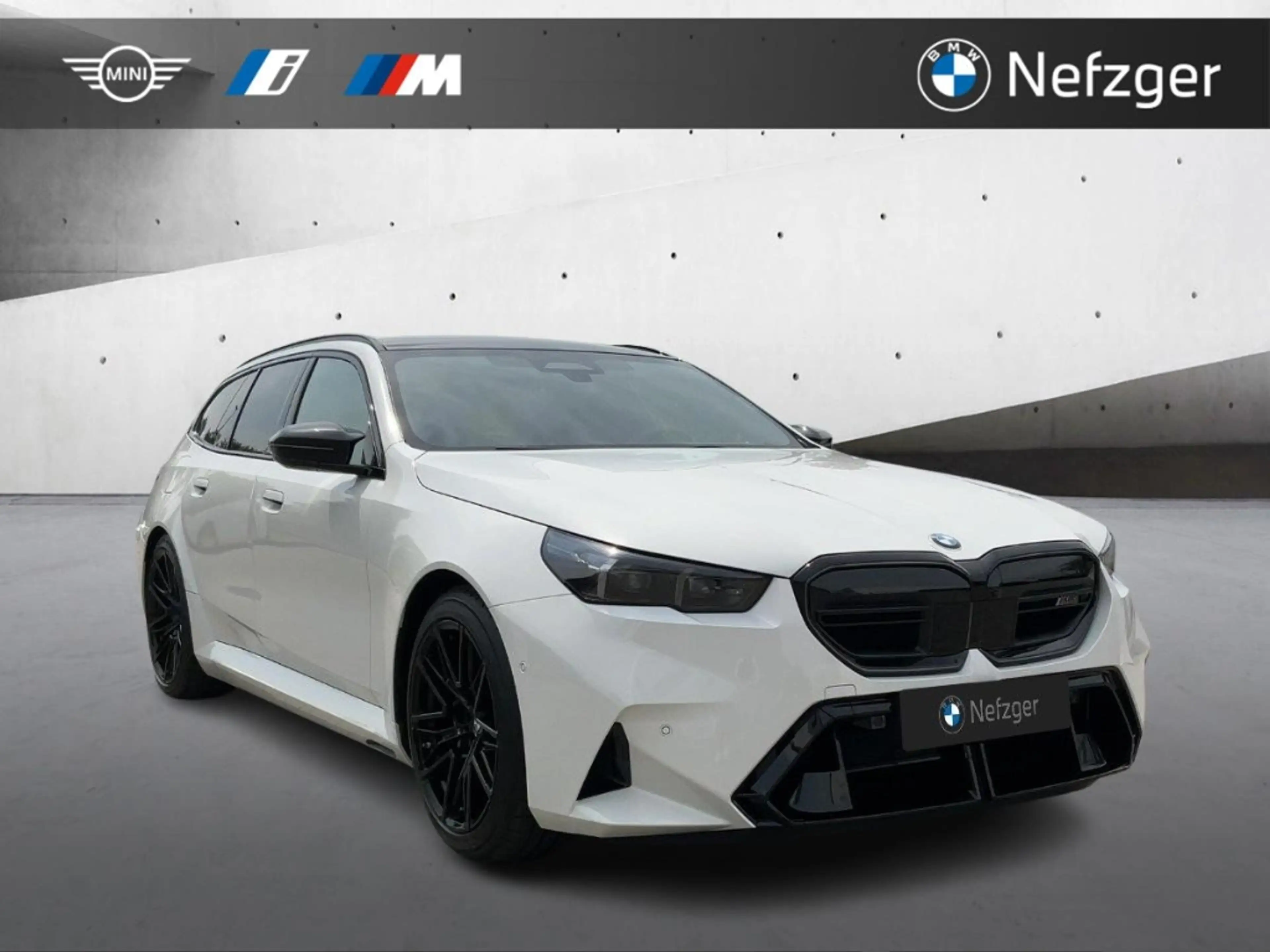 BMW M5 Touring Leder el. AHK Pano B&W HUD Memory Sitz — photo 5