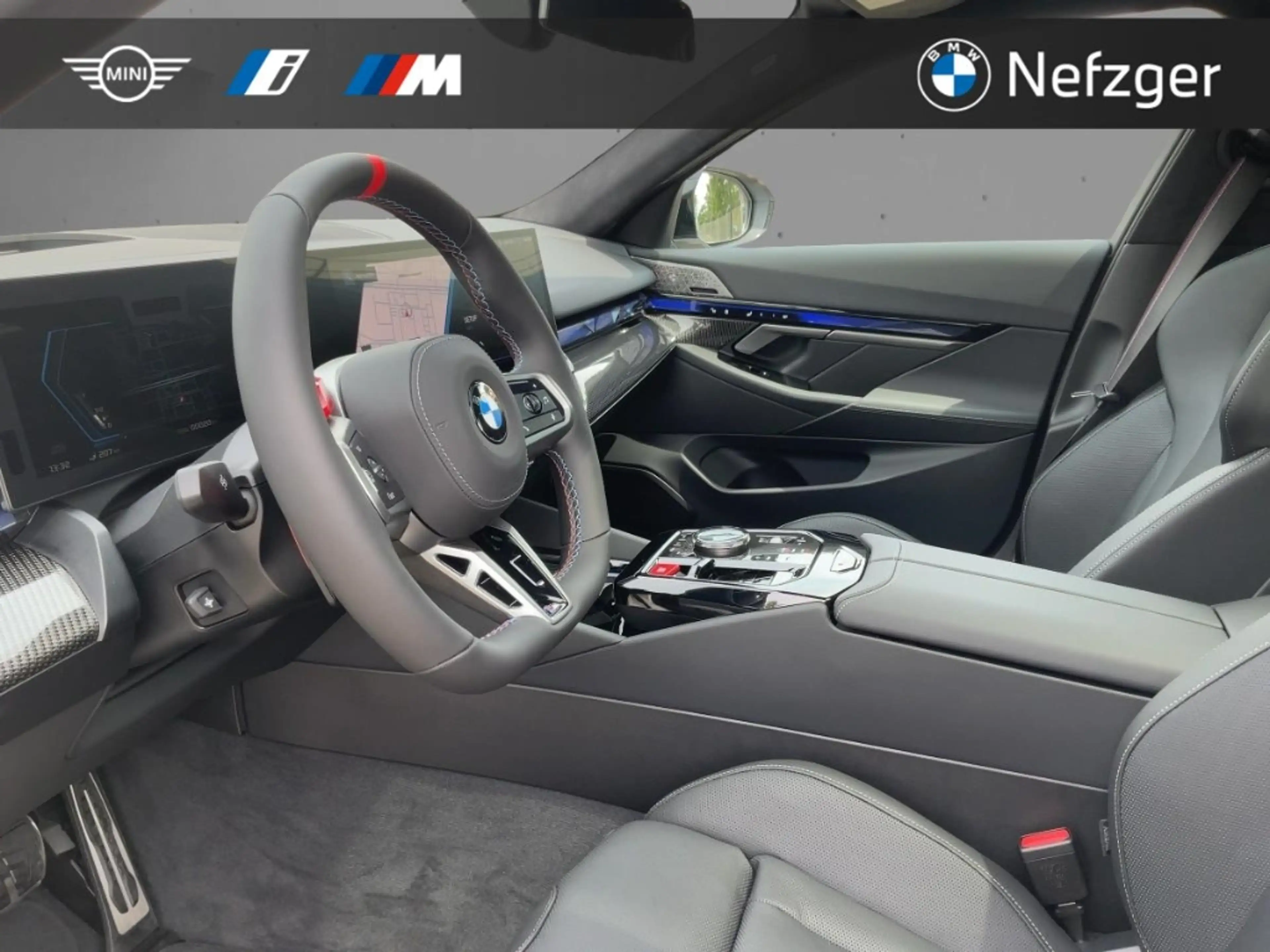BMW M5 Touring Leder el. AHK Pano B&W HUD Memory Sitz — photo 7