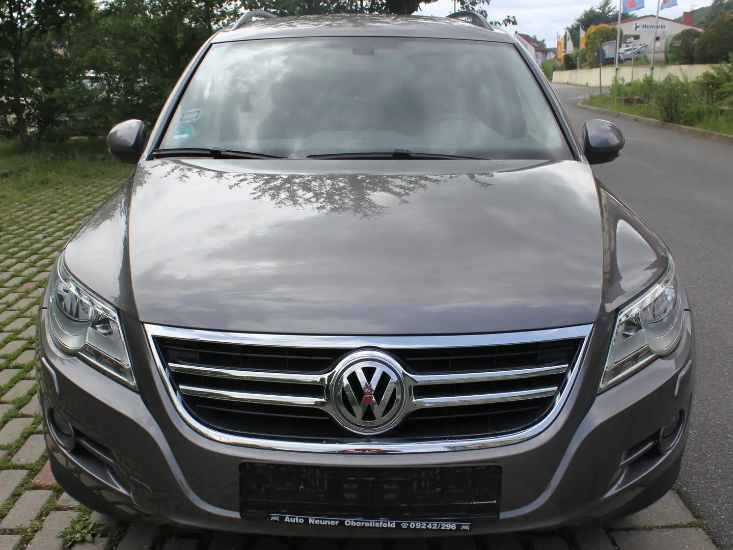 Volkswagen Tiguan 2.0 TDI DPF 4Motion+AHK 2,5T+PDC+ISO Grigio - 2