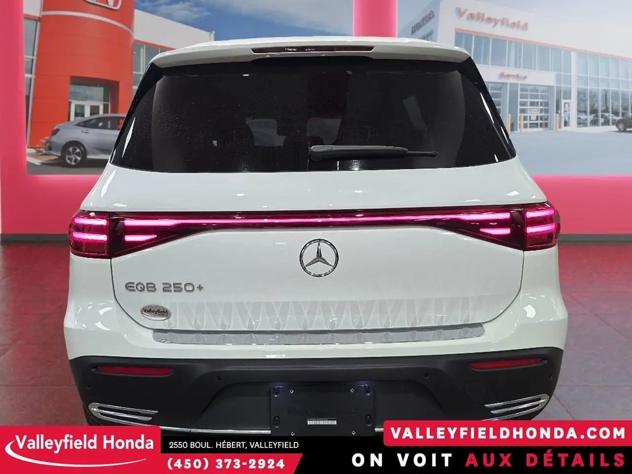 Mercedes-Benz EQB снимка Mercedes-Benz EQB