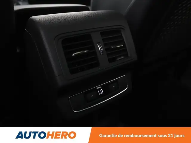 Audi Q5 view 16