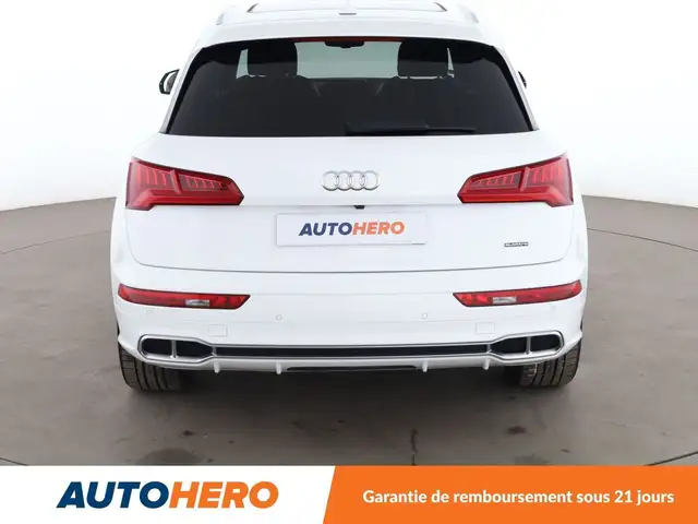 Audi Q5 view 5