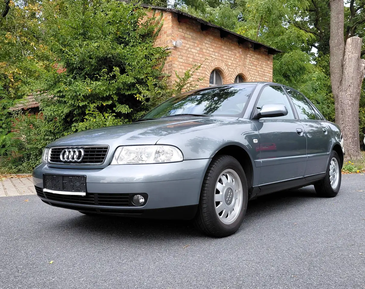 Audi A4 1.6 1. Hand unfallfrei wenig Kilometer, foto 1