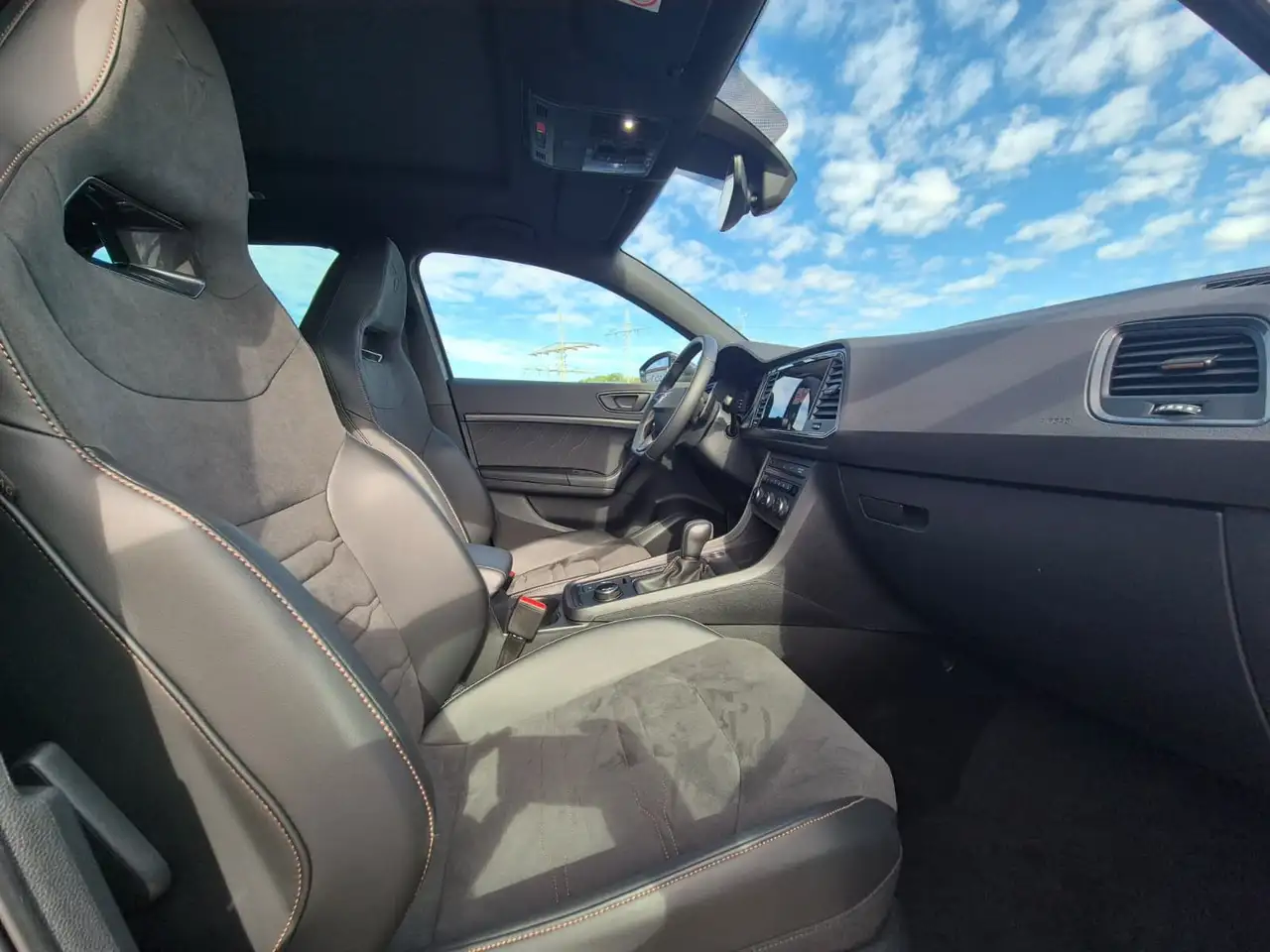 Cupra Ateca 1.5 TSI DSG PANO*DINAMICA*ACC*KAM*AHK*19", миниатюра 19