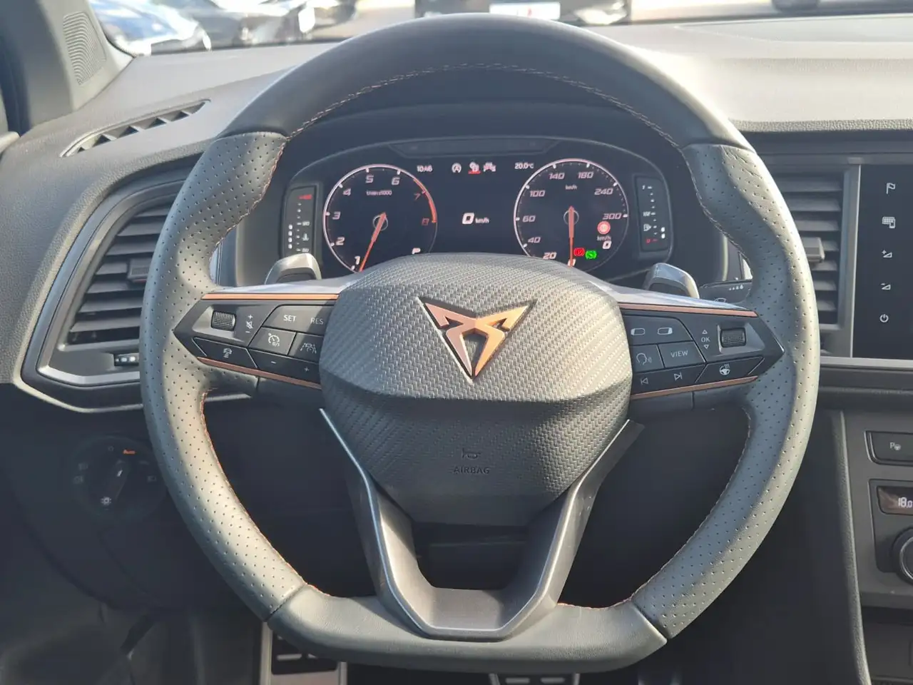 Cupra Ateca 1.5 TSI DSG PANO*DINAMICA*ACC*KAM*AHK*19", миниатюра 22