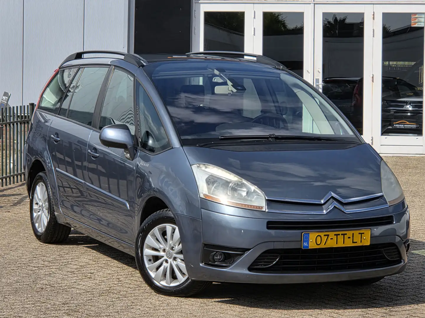 Citroen Grand C4 Picasso 2.0-16V Business 7-persoons Automaat | 7 Persoons Gris - 2