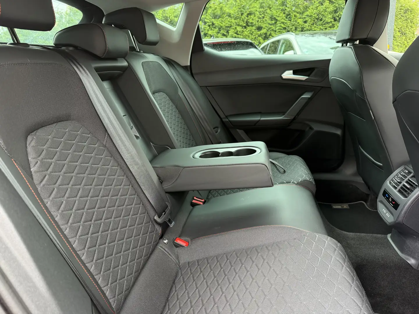 SEAT Leon eHybrid PHEV FR-edition Aut. Navi | Clima | Pdc Piros - 2