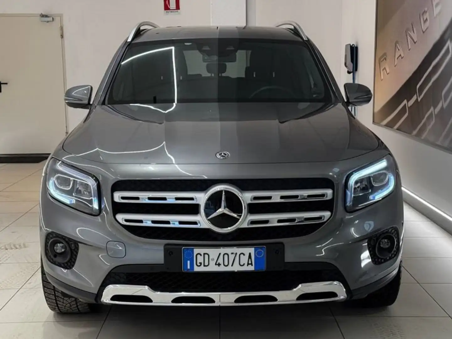 Mercedes-Benz GLB 200 GLB 200 d Automatic Sport Plus DOPPIO TRENO CERCH Grigio - 2