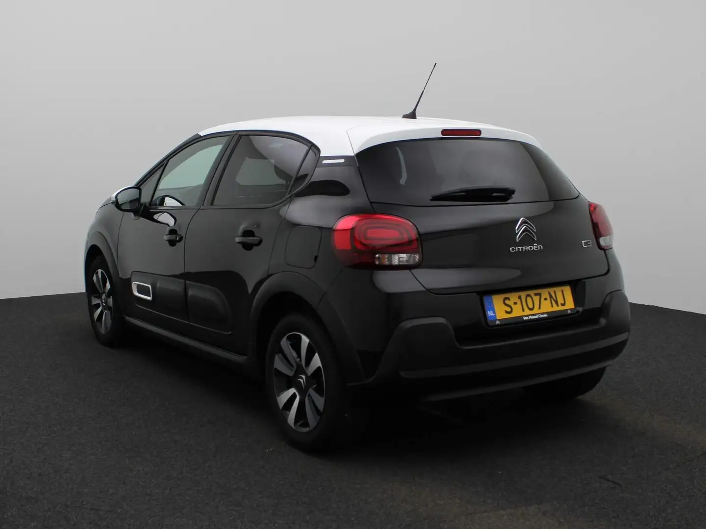 Citroen C3 1.2 PureTech Feel Edition | Parkeersensoren | Clim Zwart - 2