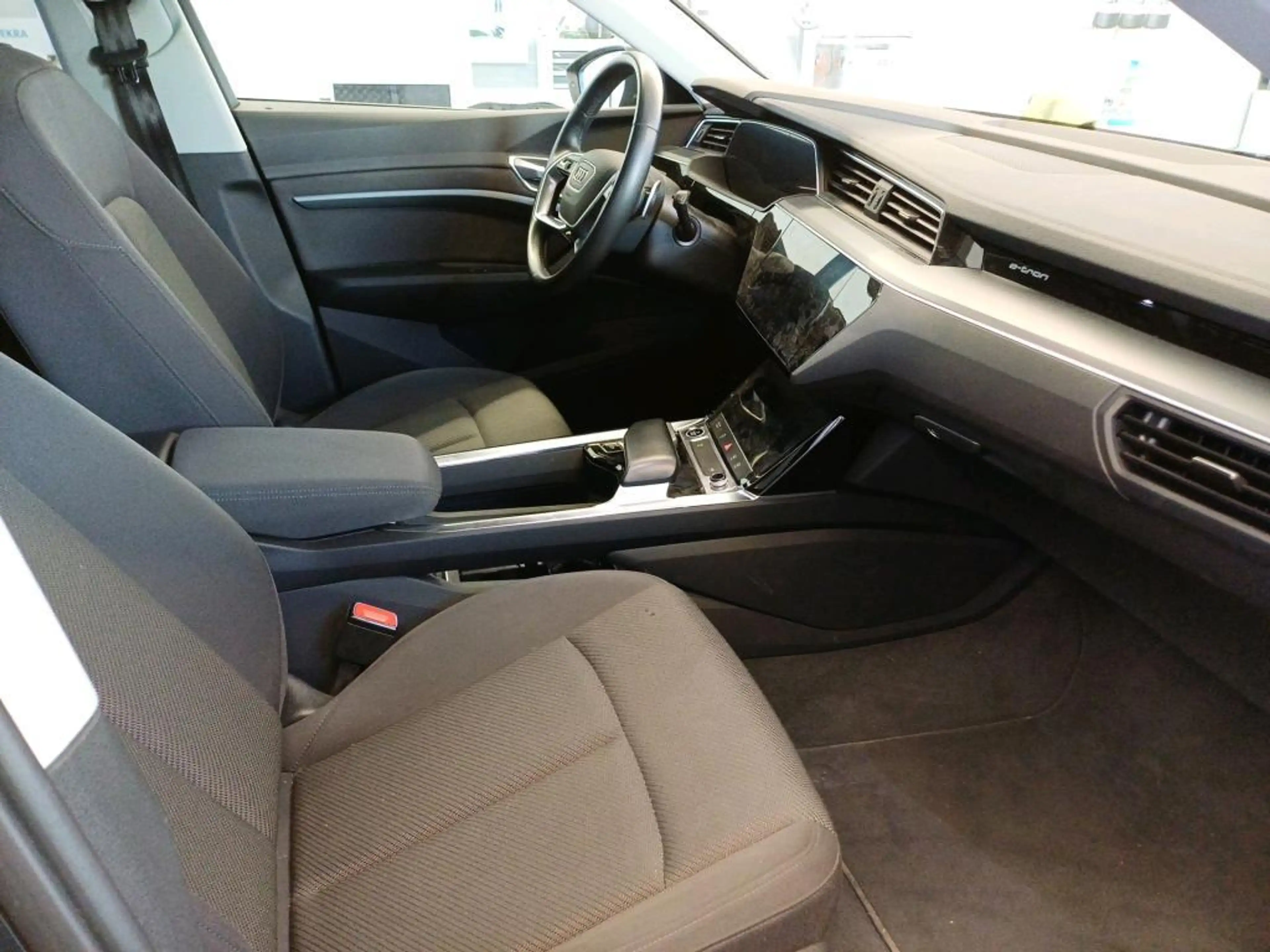 Audi e-tron 50 ADVANCED MATRIX/ACC/HuD/PANO/360°/NAVI — photo 11