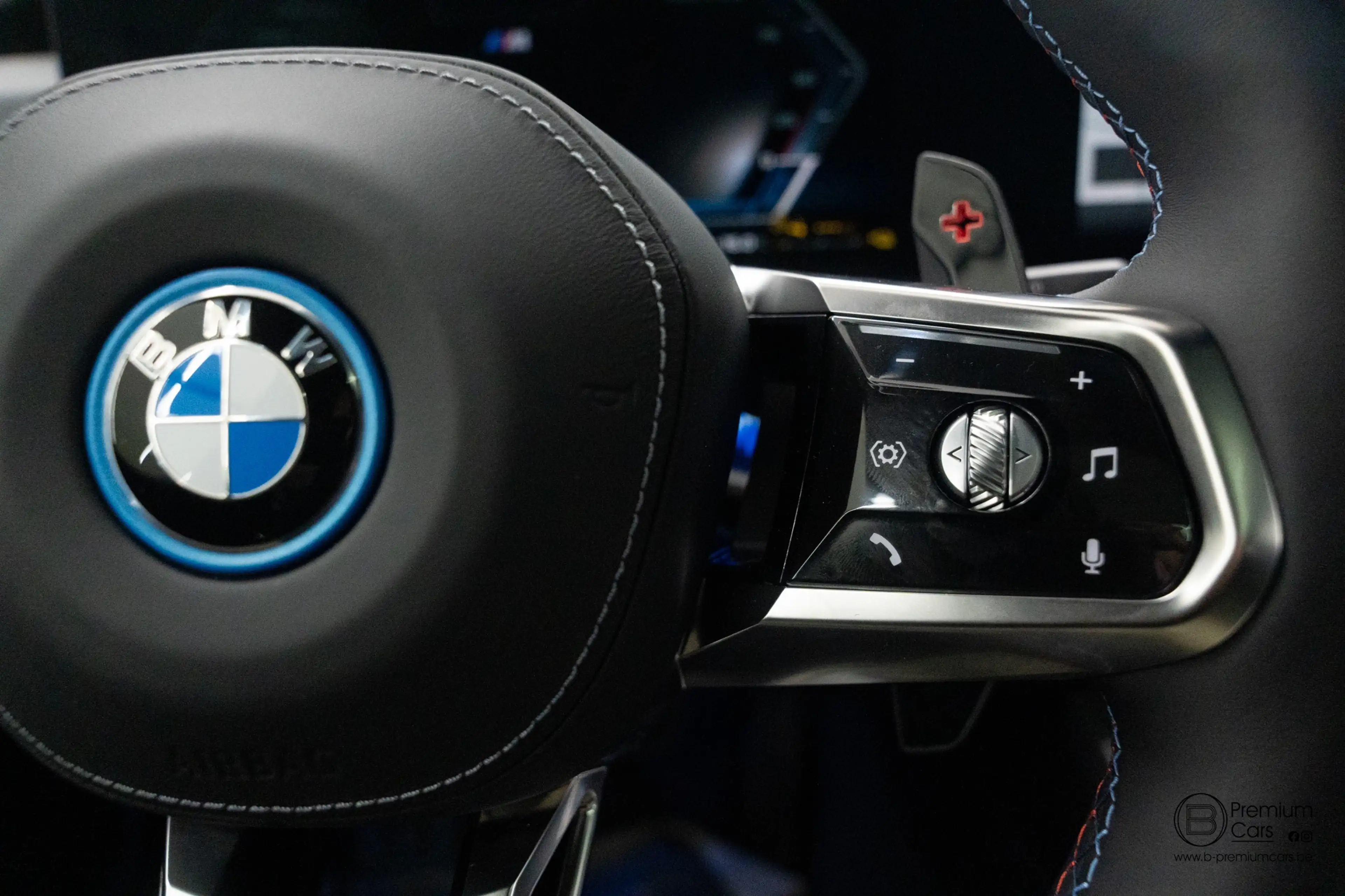 BMW 760 xDrive Individual! FULL OPTIONS! Black pack! — photo 36