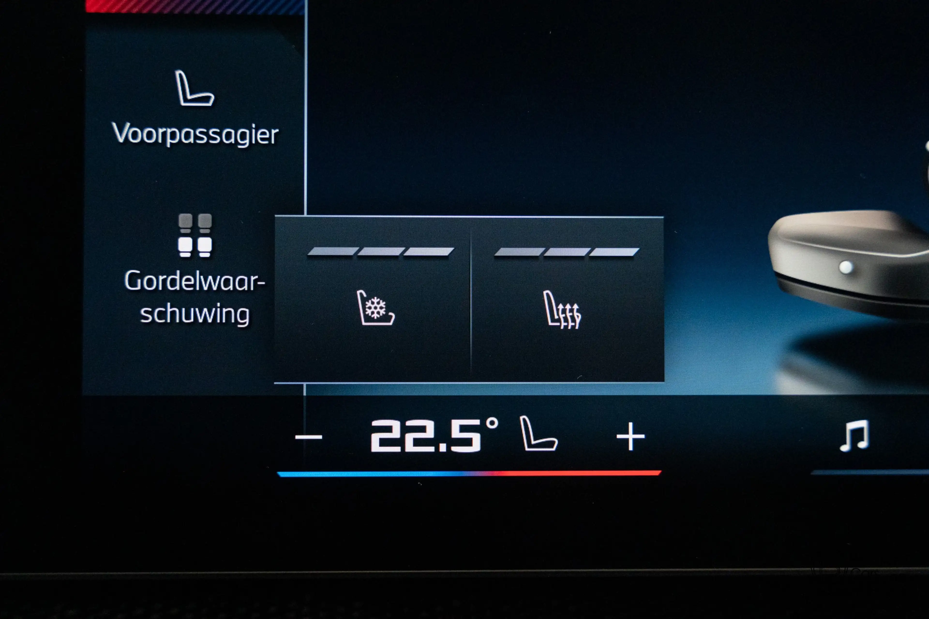 BMW 760 xDrive Individual! FULL OPTIONS! Black pack! — photo 47