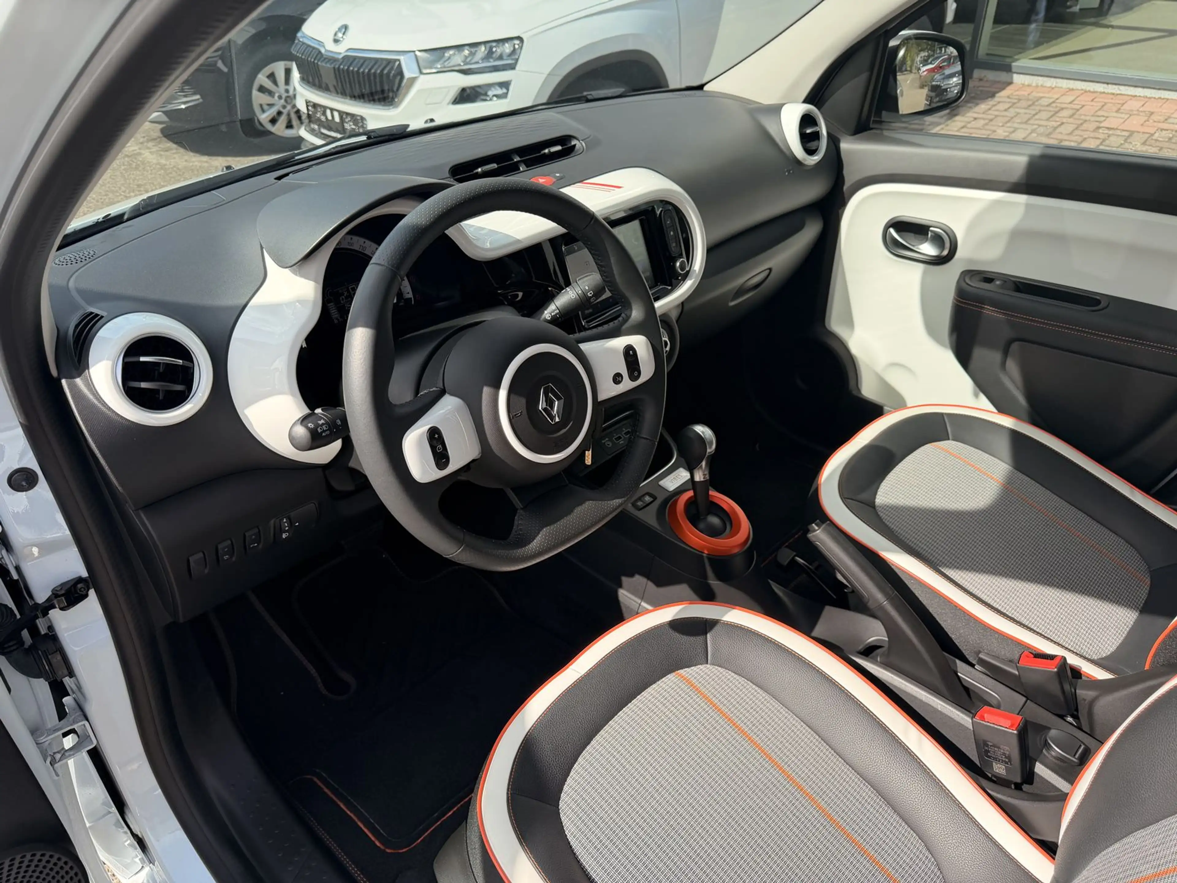 Renault Twingo Twingo Electric Vibes — photo 10