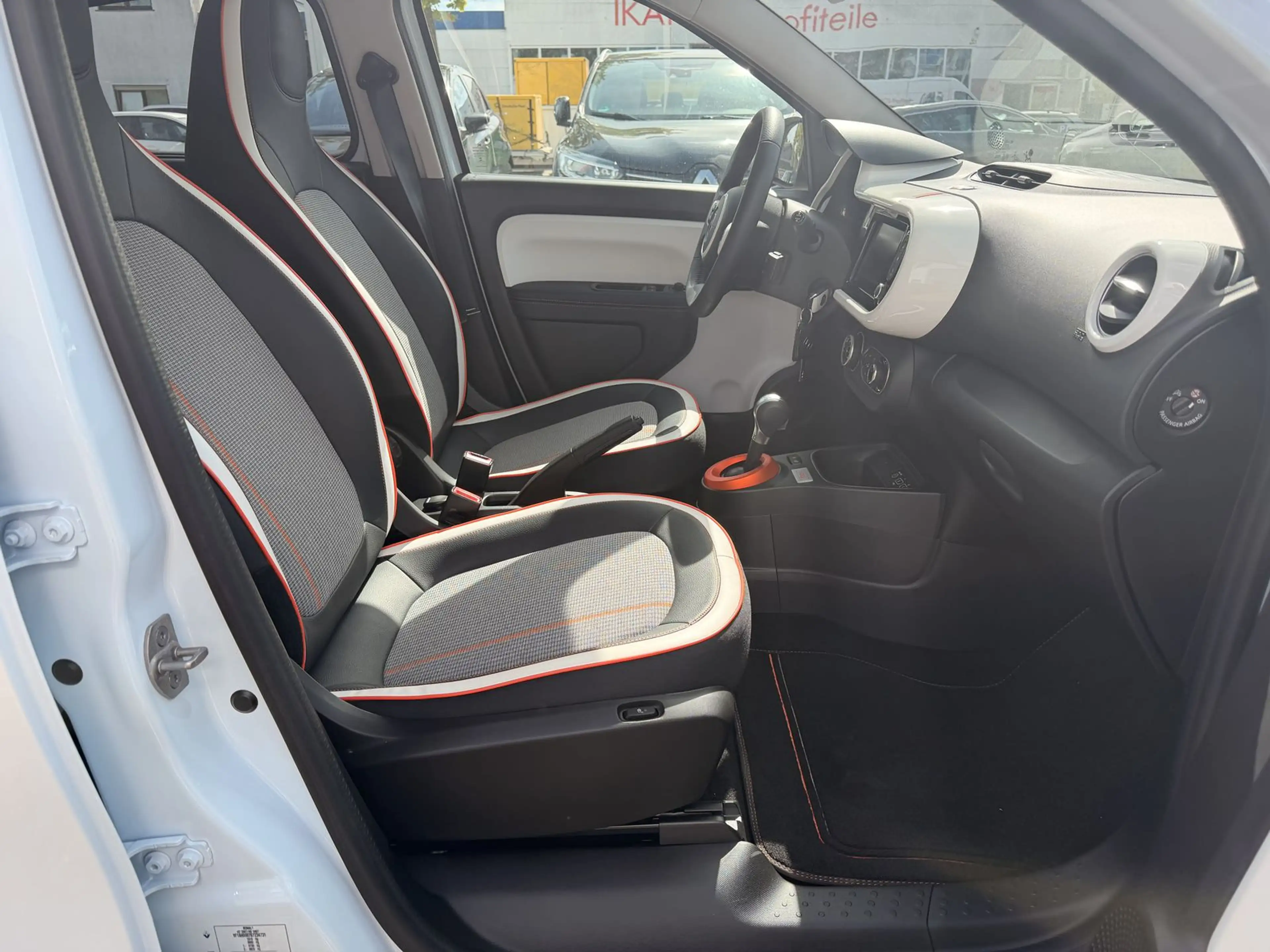 Renault Twingo Twingo Electric Vibes — photo 13
