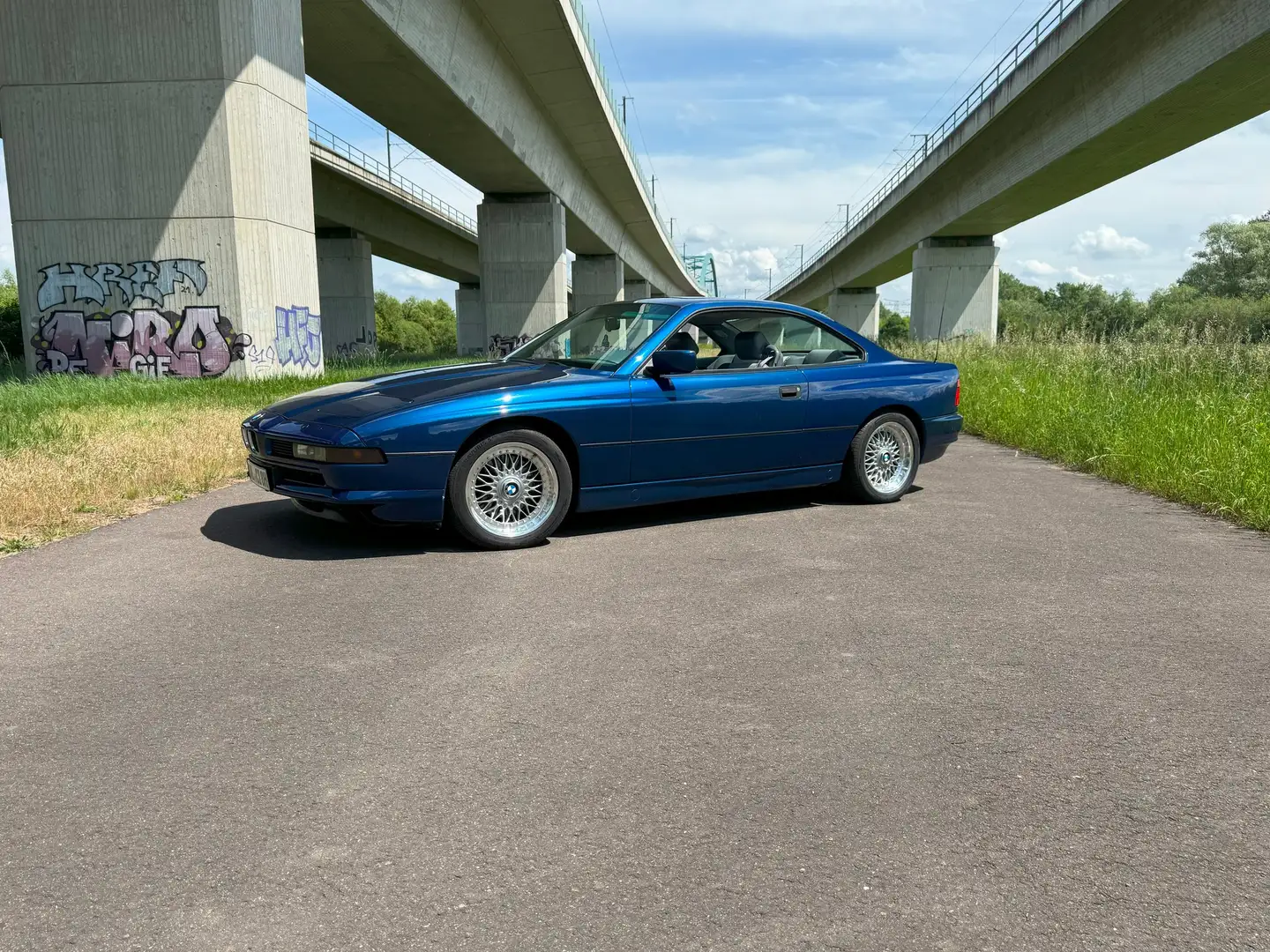 BMW 850 8er 850Ci (850i) Individual Avusblau Bleu - 2