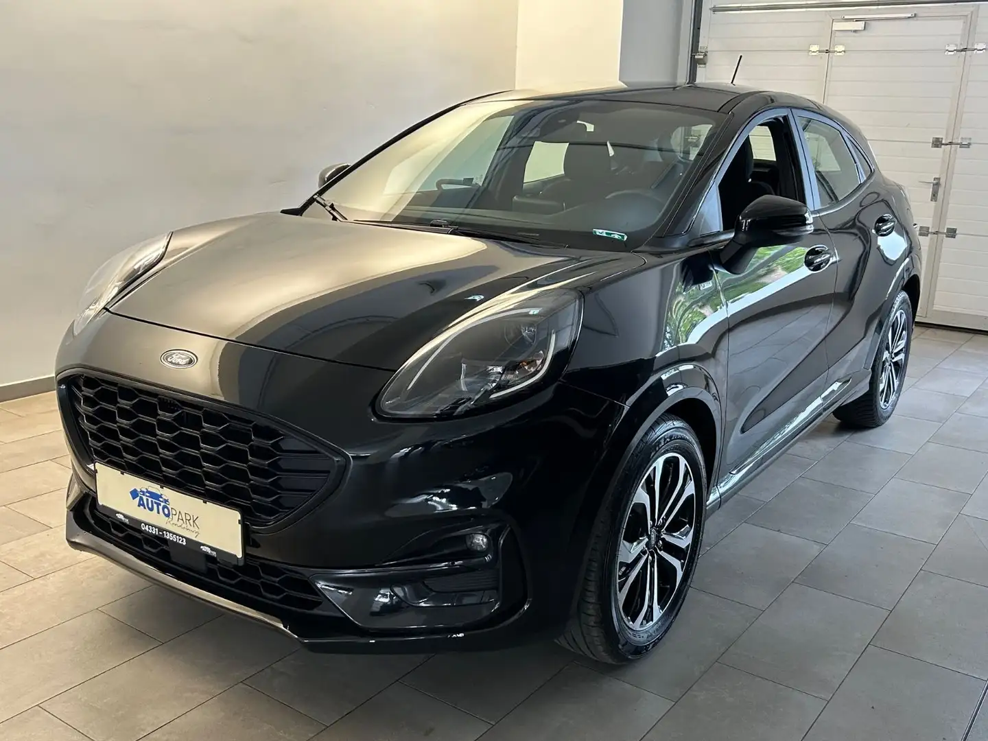 Ford Puma ST-Line Schwarz - 1