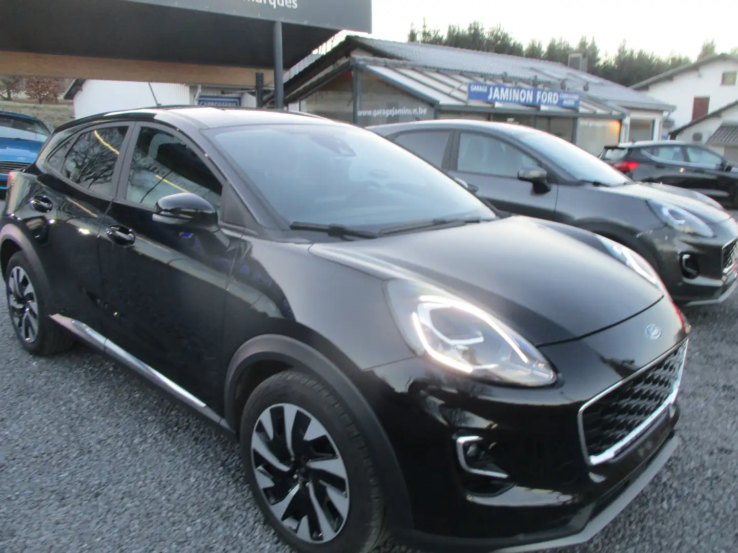 Ford Puma 1.0 EcoBoost mHEV Titanium  11/2022 Zwart - 2
