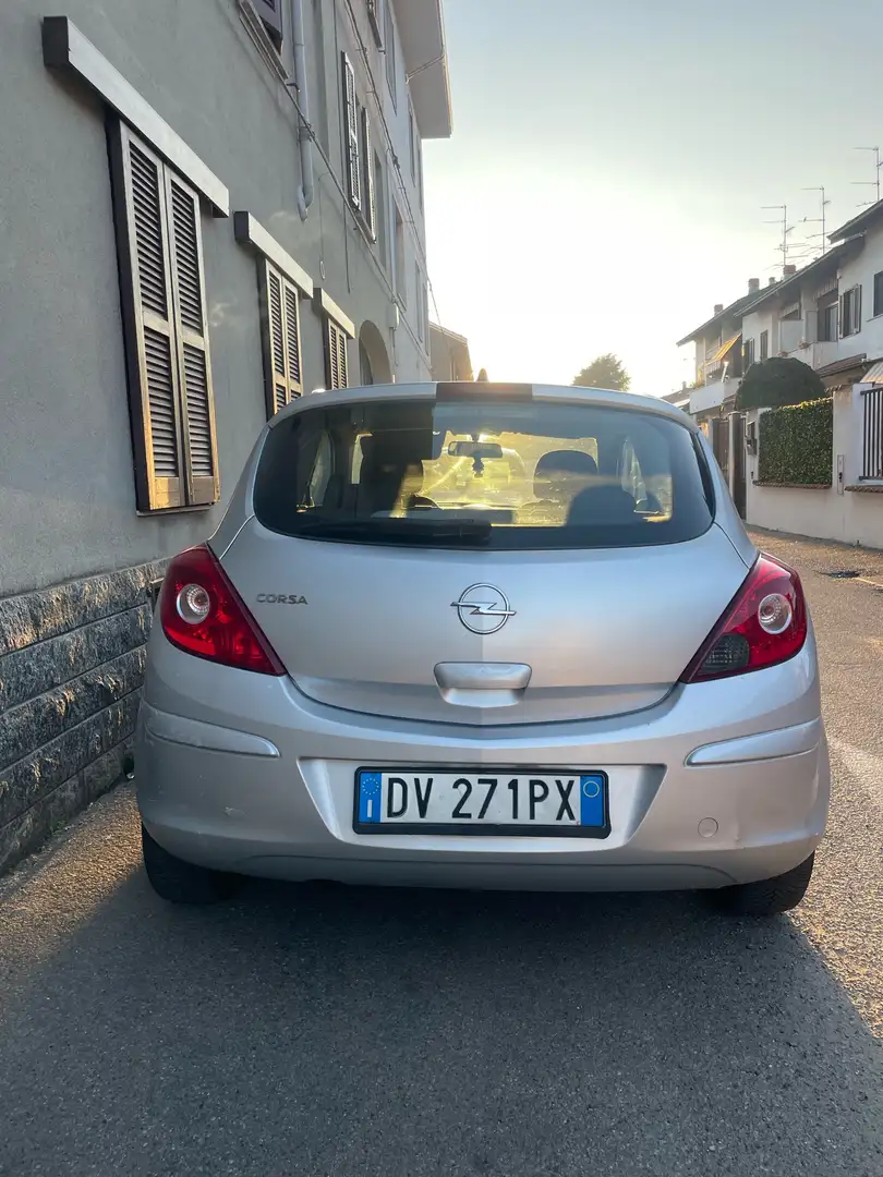 Opel Corsa 3p 1.2 Club 80cv - 2