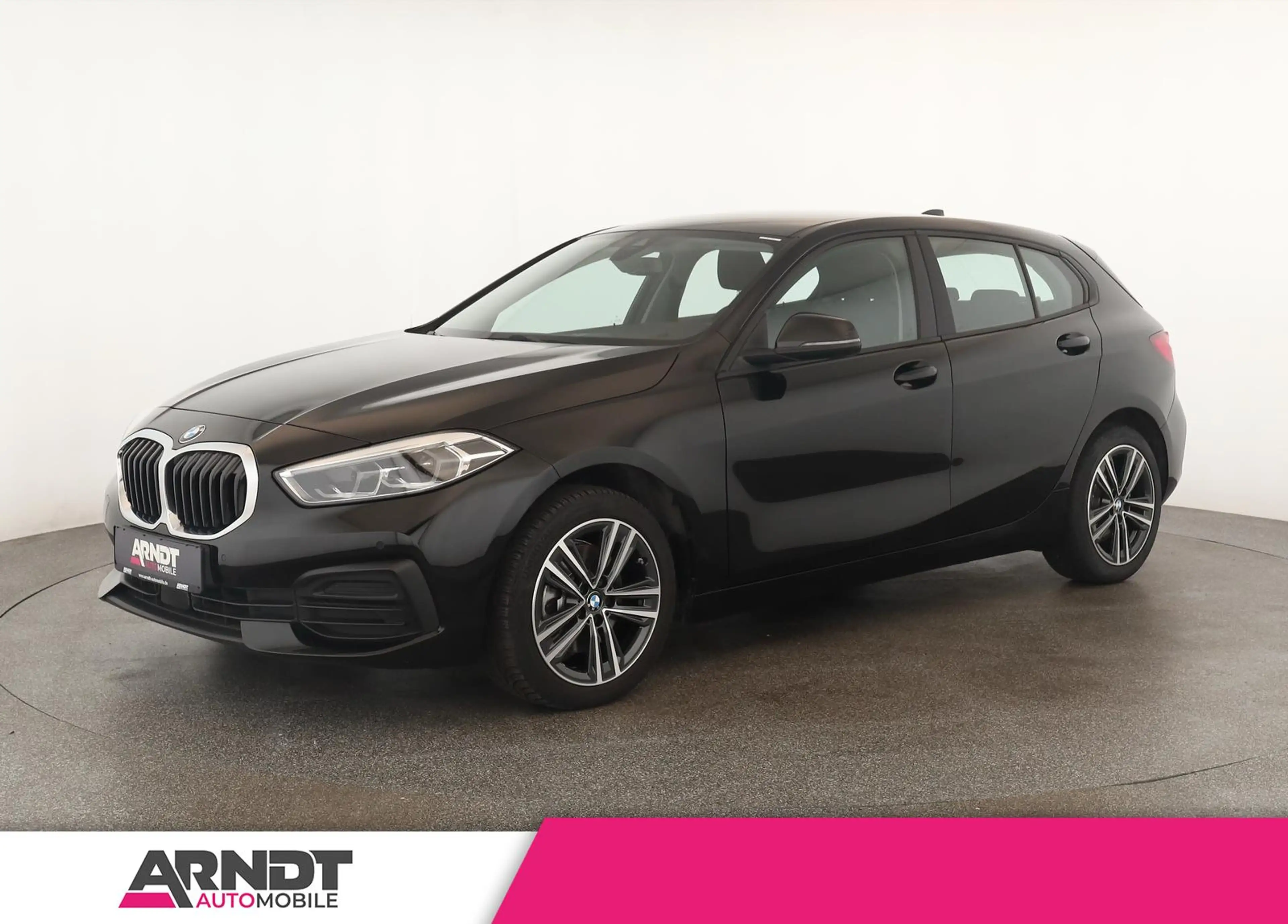 BMW 118 i Advantage LED LiveCockpitPro SitzHZ PDC 17"