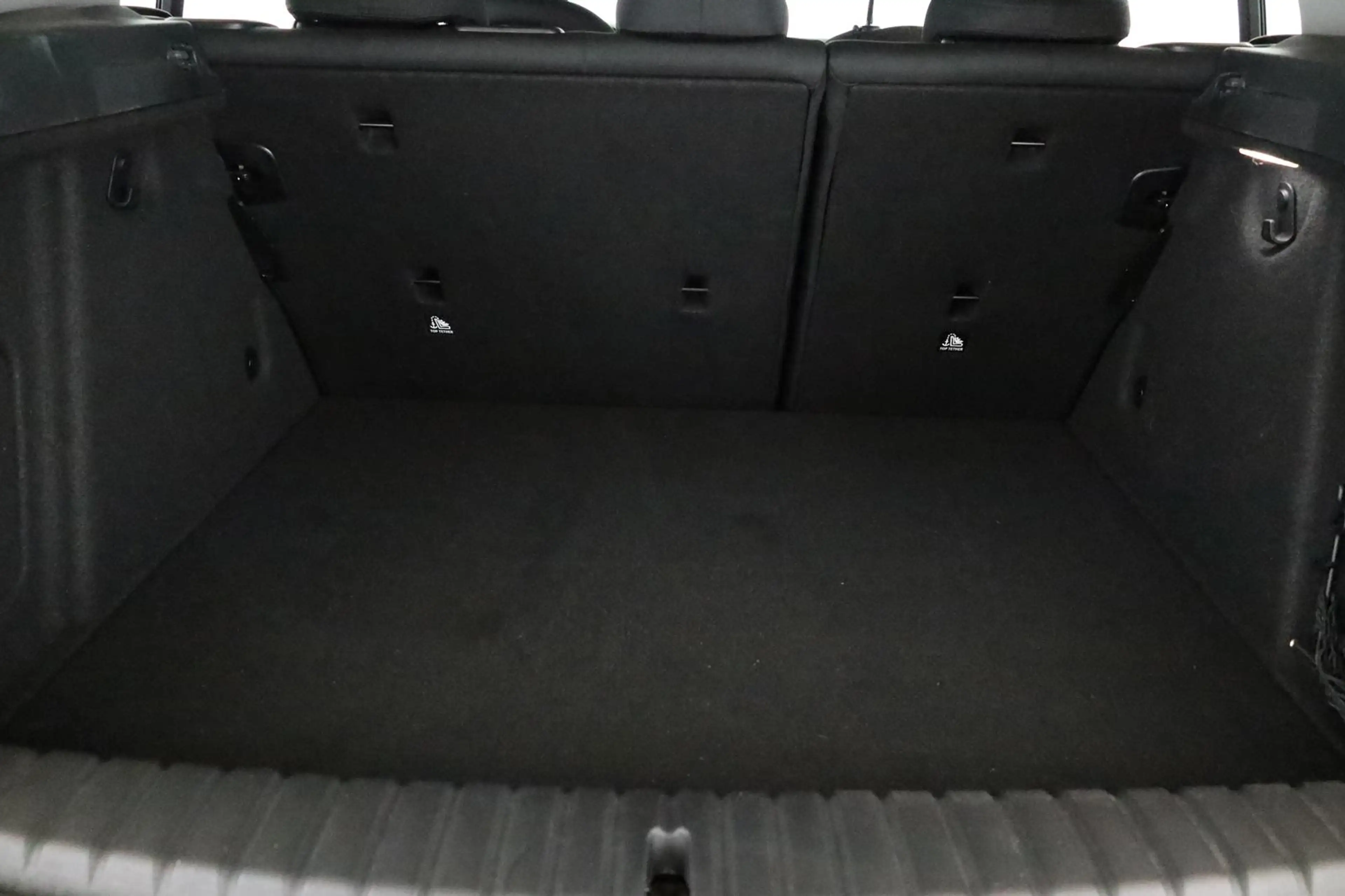 BMW 118 i Advantage LED LiveCockpitPro SitzHZ PDC 17" — photo 10