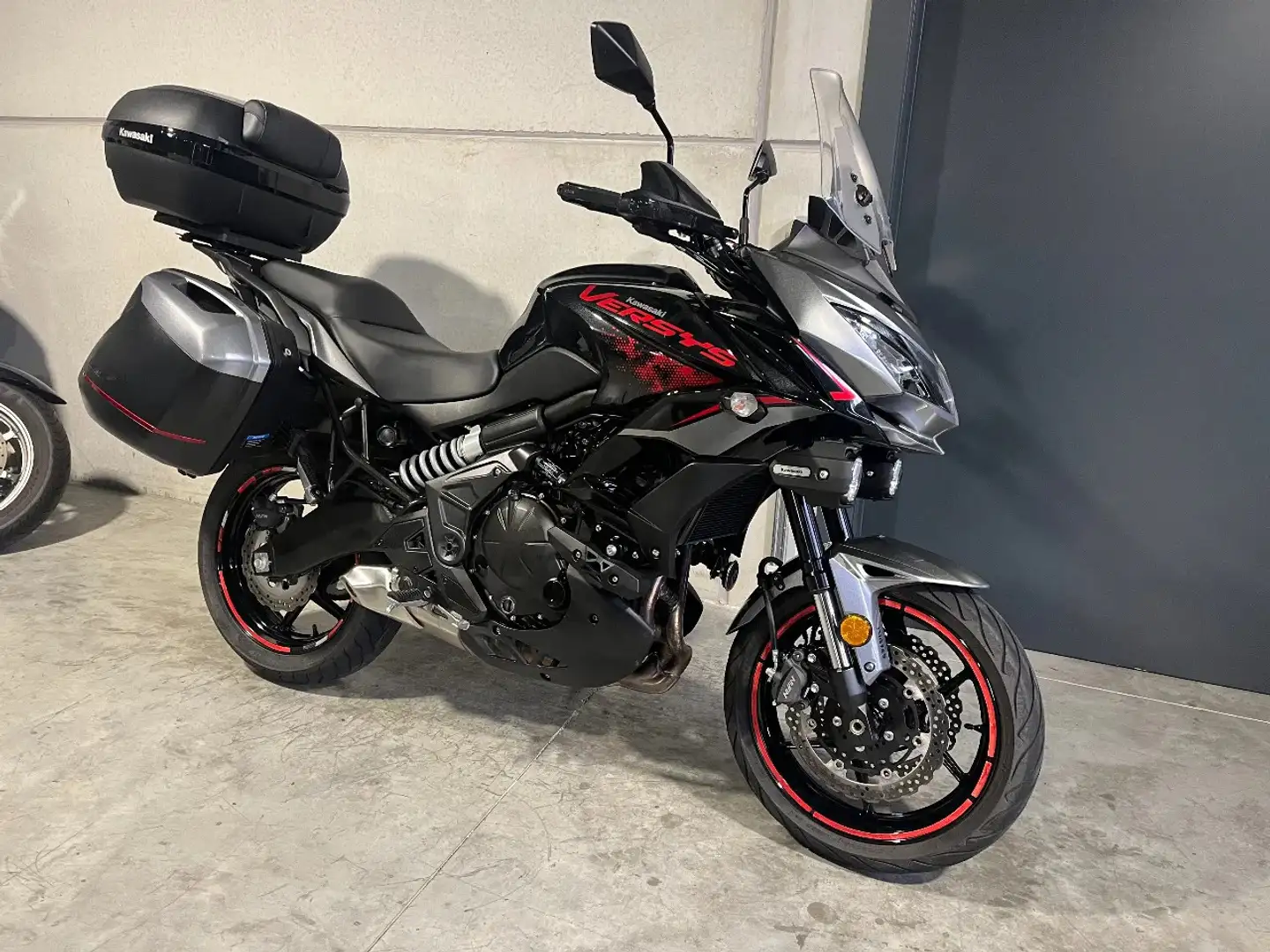 Kawasaki Versys 650 GT in mooie staat - 1