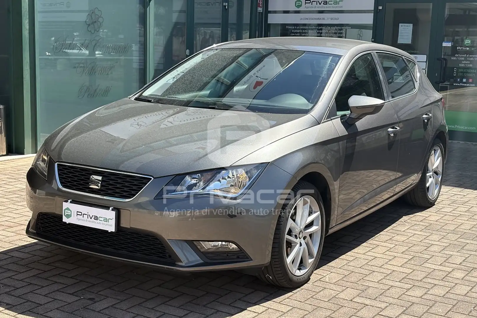 SEAT Leon Leon 1.6 TDI 105 CV 5p. Start/Stop Style Argento - 1
