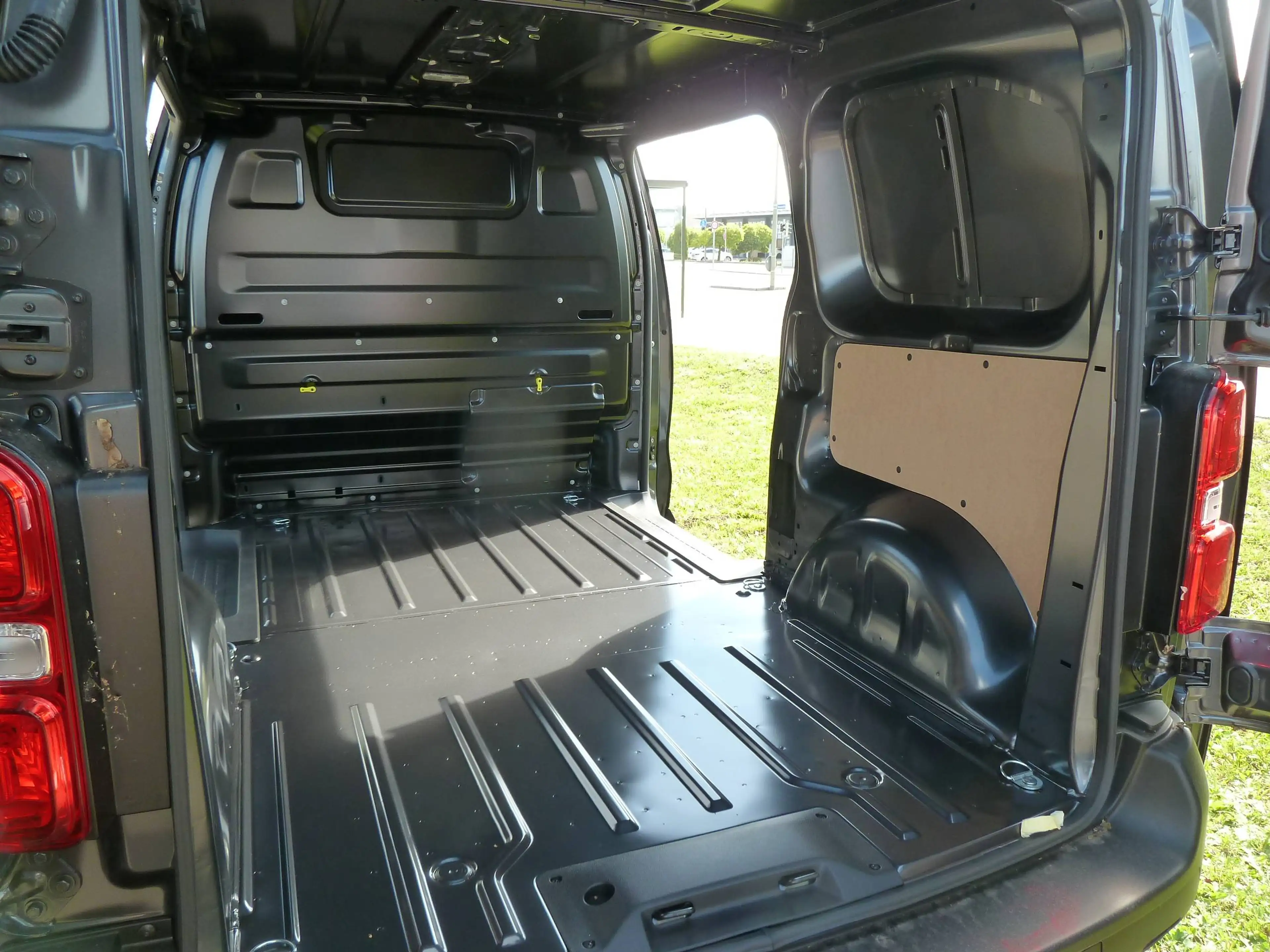 Citroen Jumpy M (L2) — photo 11