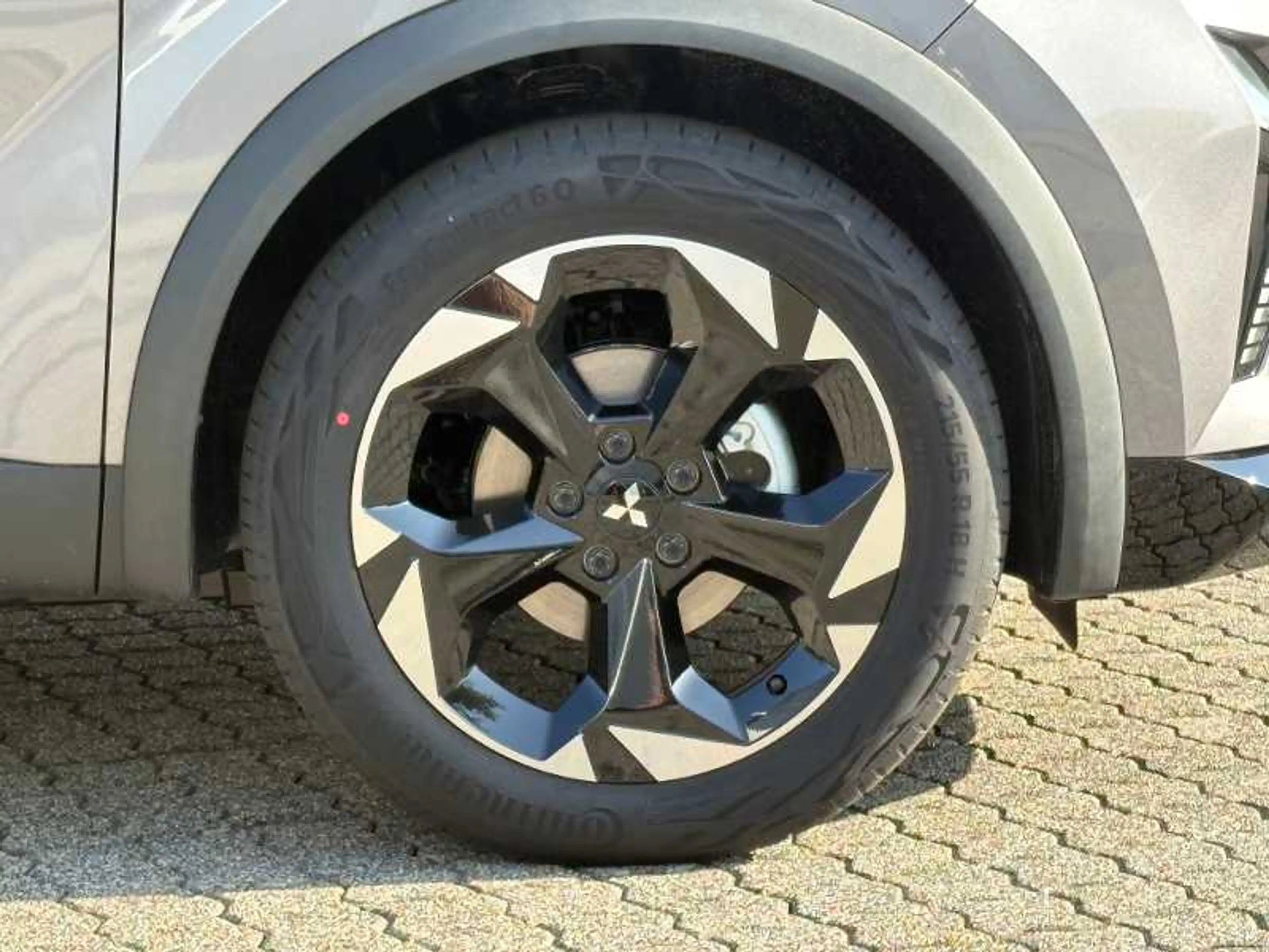 Mitsubishi Grandis Diamant PLUS 1.3 T-Benziner 7-DCT — photo 12